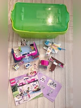 LEGO Friends Heartlake City Pet Salon 41007 Flying Club 3063-1 & green container